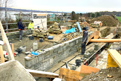 Bauarbeiten an der Brücke